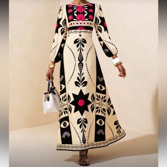 Dresses & Skirts - Elegant Black and Cream Patterned Maxi Dress